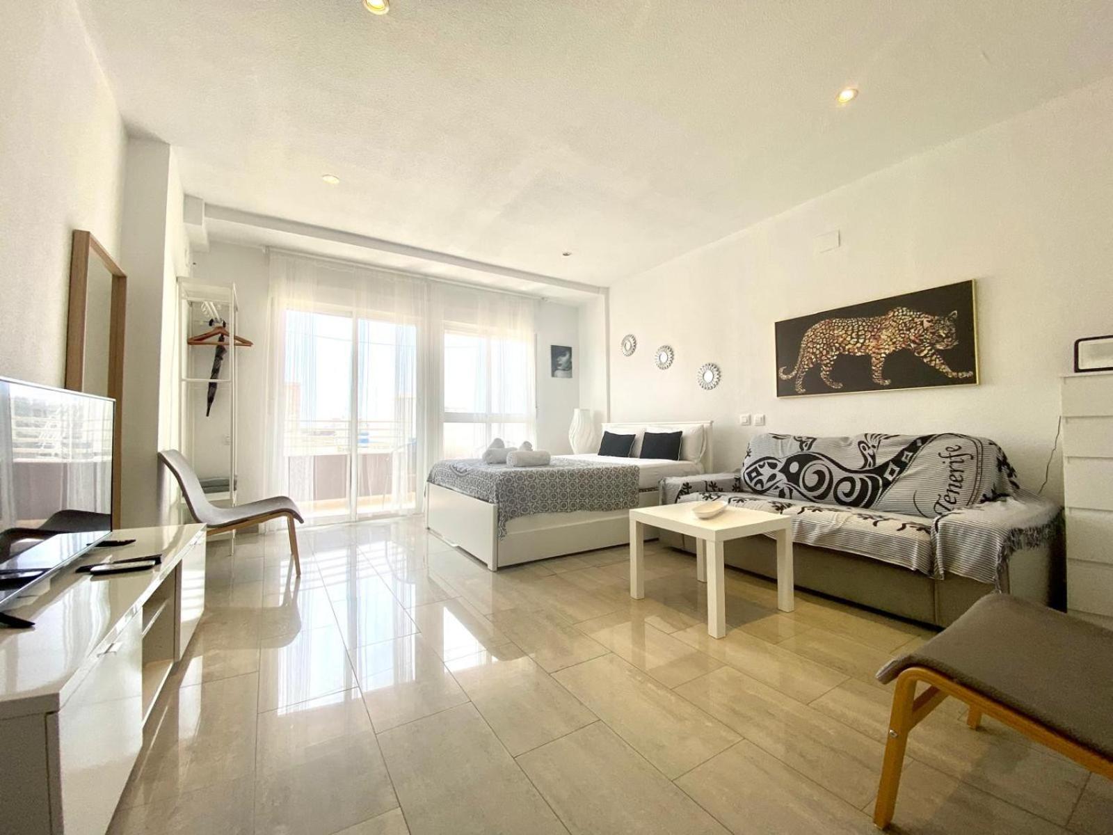 Riscal 6 By United Renters Apartment Аликанте Екстериор снимка